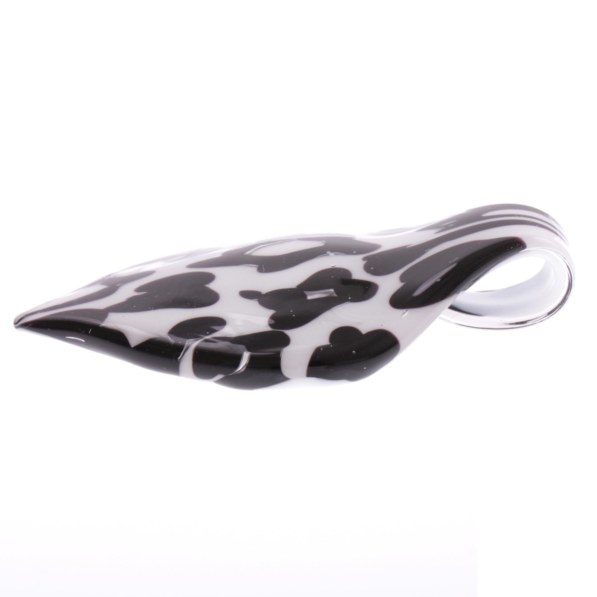 Feines kleines Murano Glas Blatt "Pala" Anhänger-schwarz-weiss